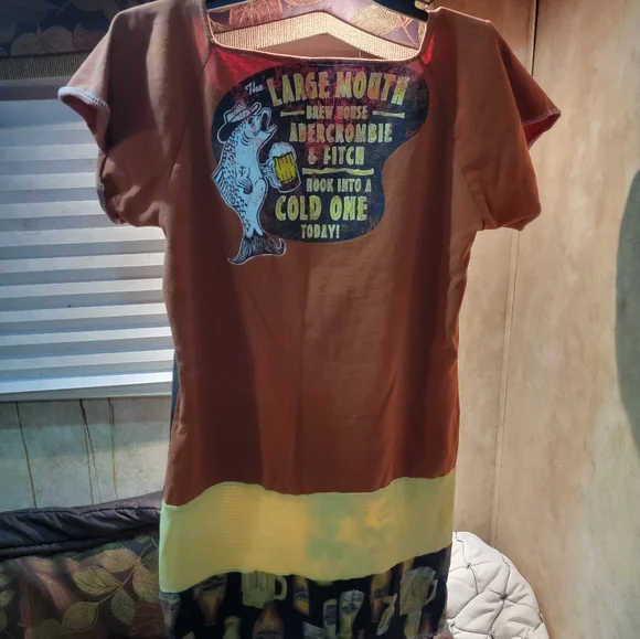 Women's small dress. - Picture 2 of 6